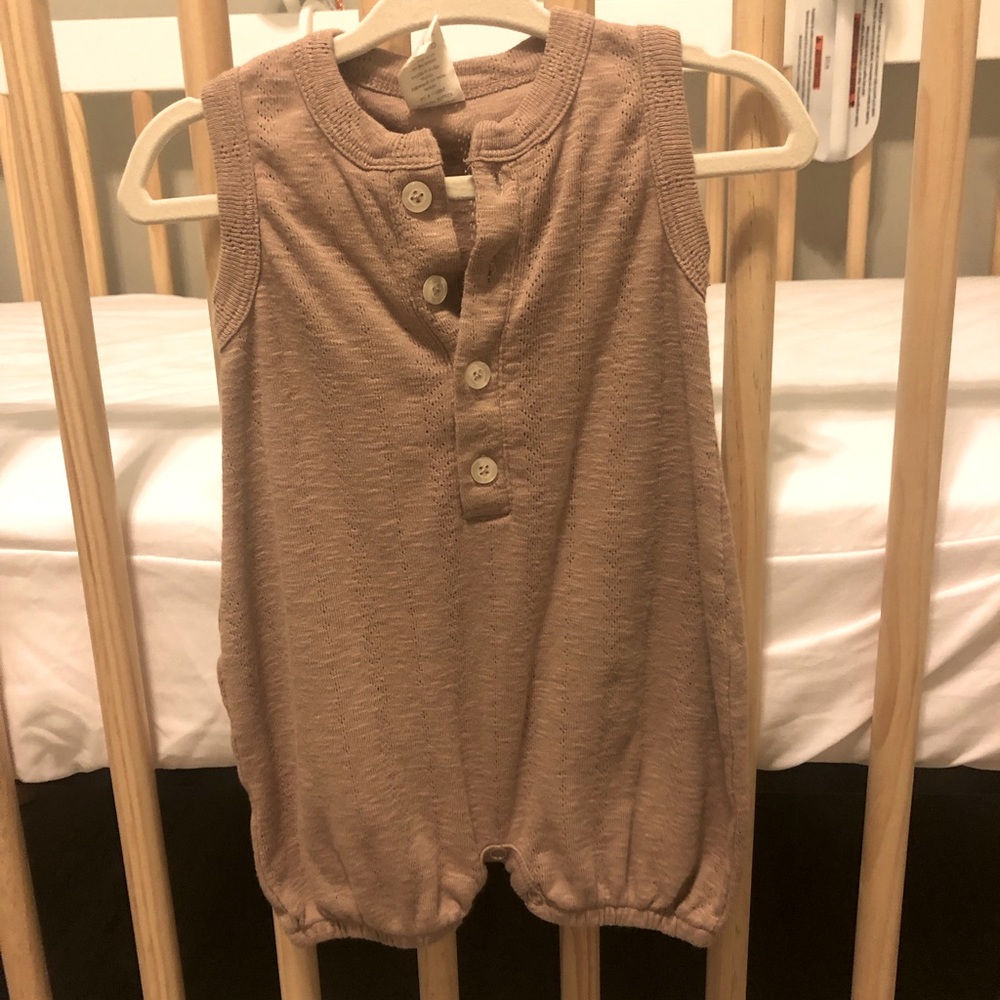 Kate Quinn | Mauve Bubble Romper